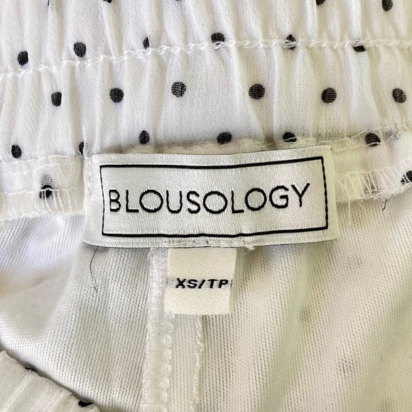 Women’s size XS Blousology white flowy tiered skirt with black polka dots - Picture 4 of 9